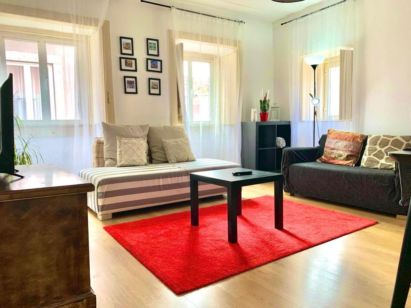 Downtown Apartment *